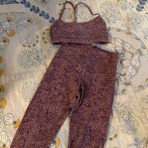 Lululemon Set - Power Y Bra/Align Crops